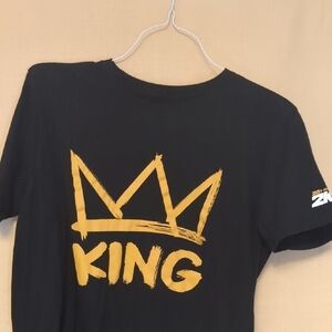 LeBron James King 20th Anniversary Edition Black Graphic T-Shirt Size Medium